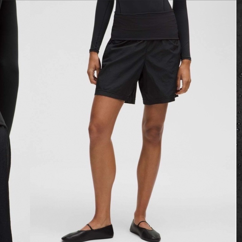 Lululemon‎ Lightweight Foldover Waist Short 7" Size XL